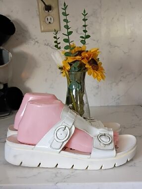 ALEGRIA SANDALS WOMEN